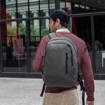 Travelon Urban Anti-Theft 15.6