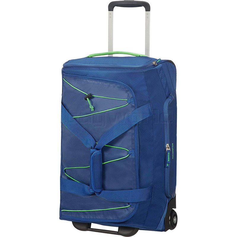 cabin size duffle bag with wheels